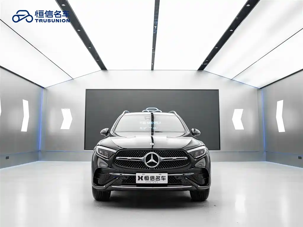 Mercedes-Benz GLC 2023 GLC 260 L 4MATIC Luxury 5 мест