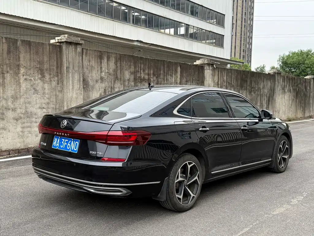 Volkswagen Passat — миниатюра 9