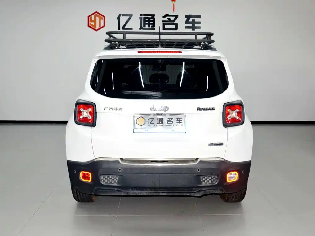 Jeep Renegade — миниатюра 18