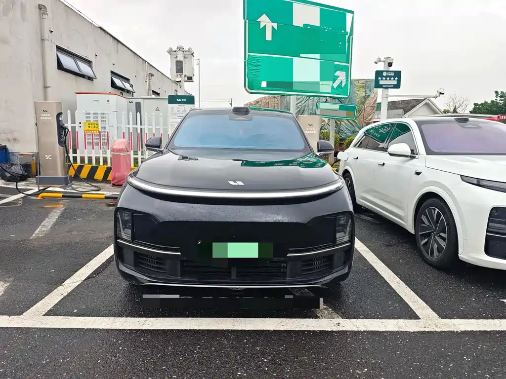 Li Auto Li L9 — миниатюра 2