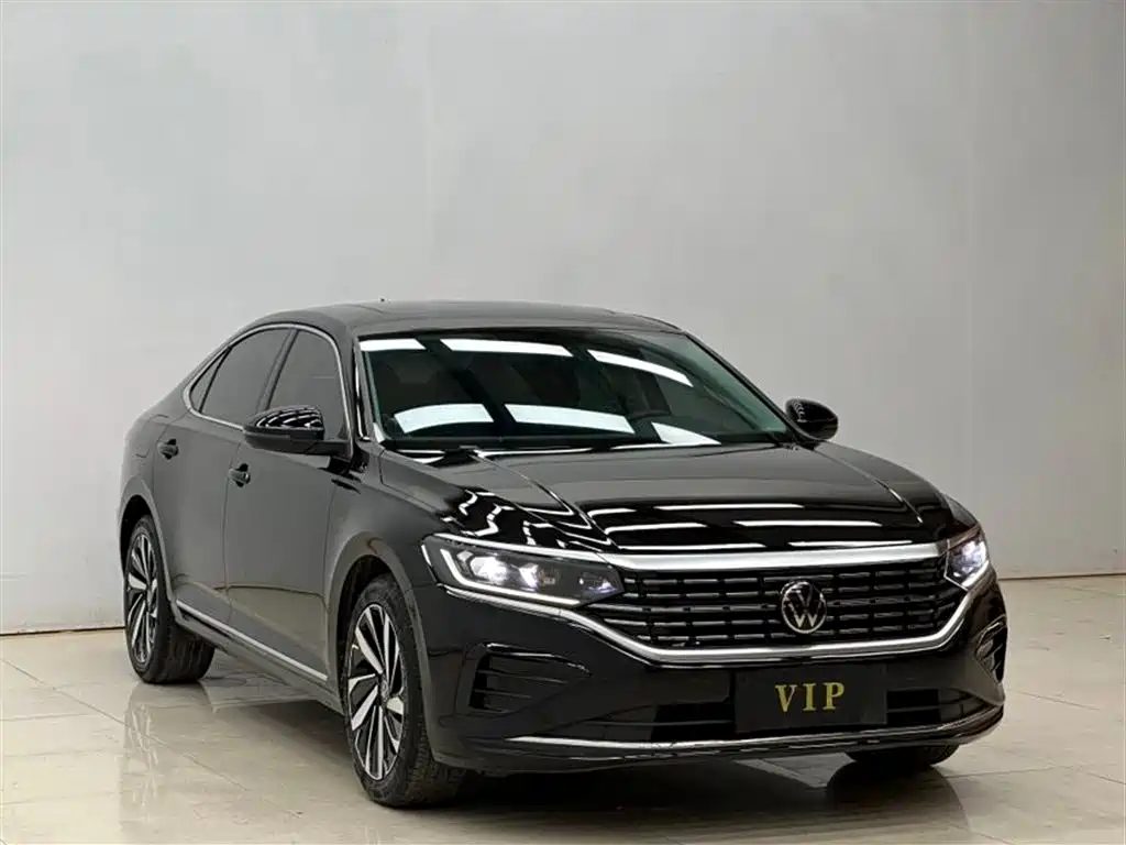 Volkswagen Passat 2023