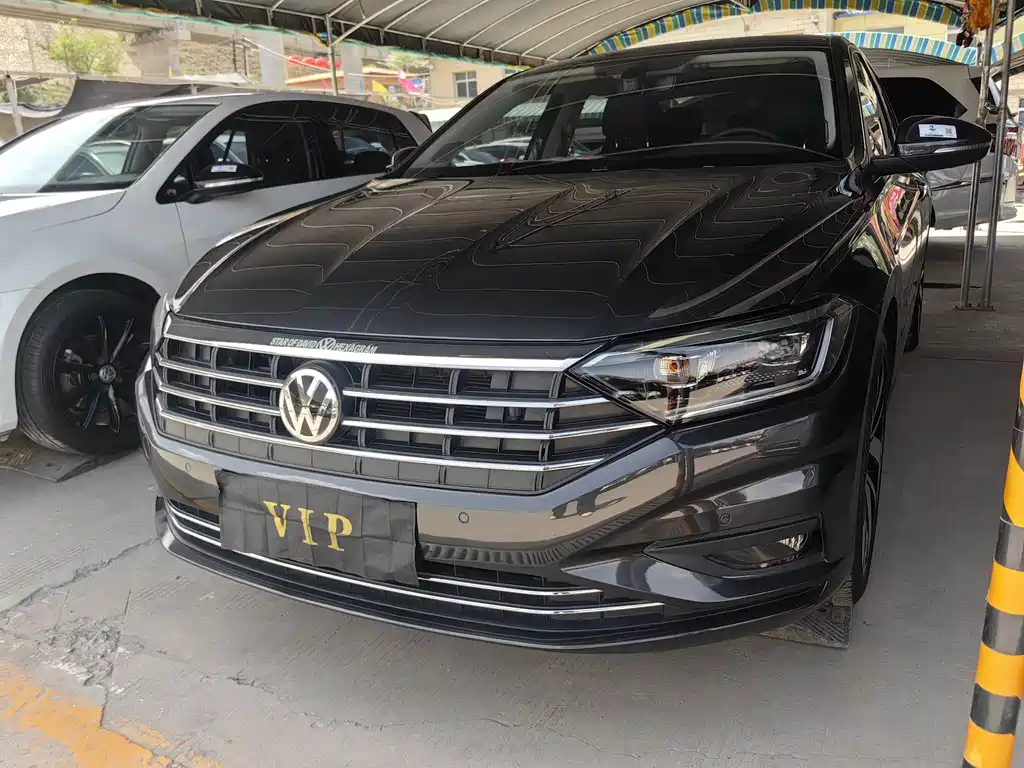 Volkswagen Sagitar 2021