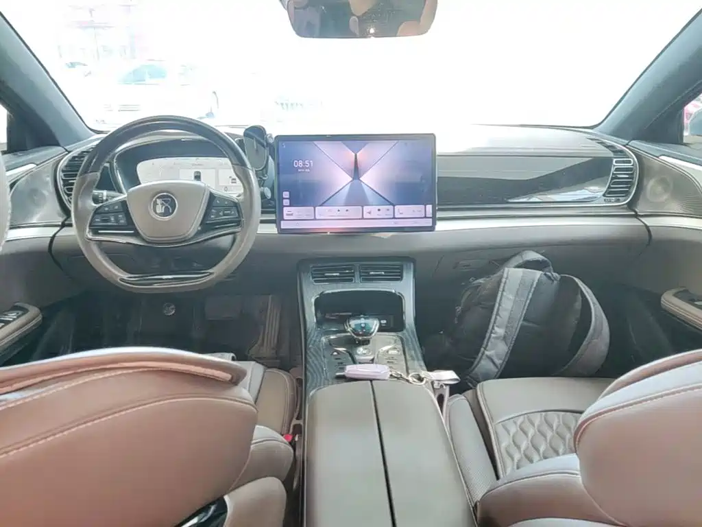BYD Han — миниатюра 10