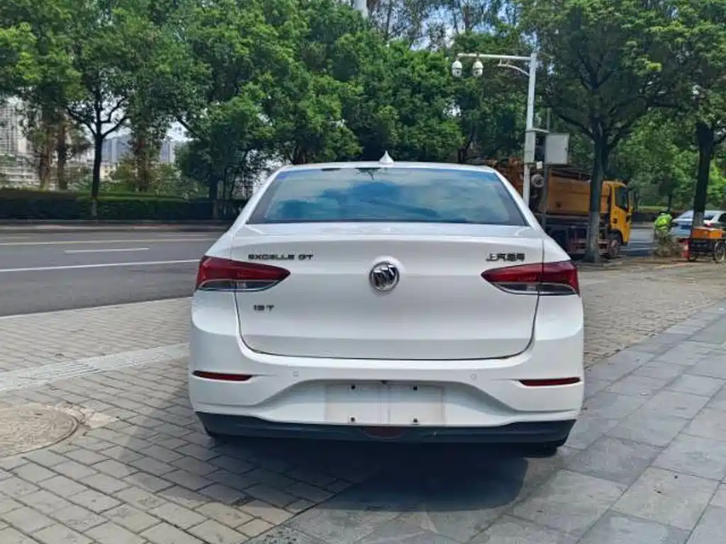 Buick Excelle — миниатюра 6