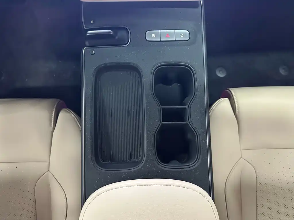 NIO ET5T — миниатюра 17