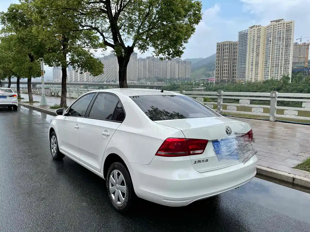 Volkswagen Santana — миниатюра 3