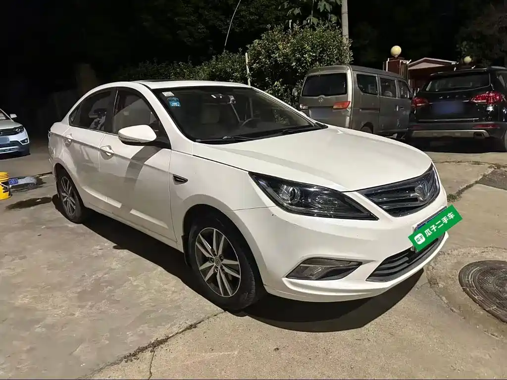 Changan Eado — миниатюра 4