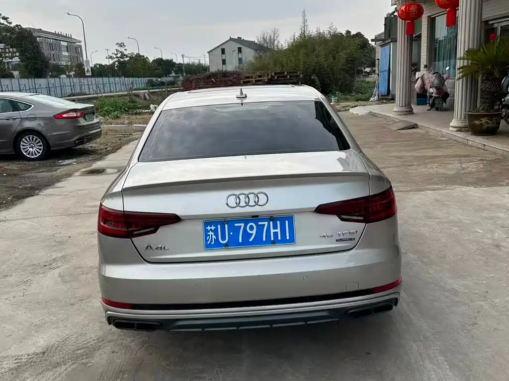 AUDI A4L