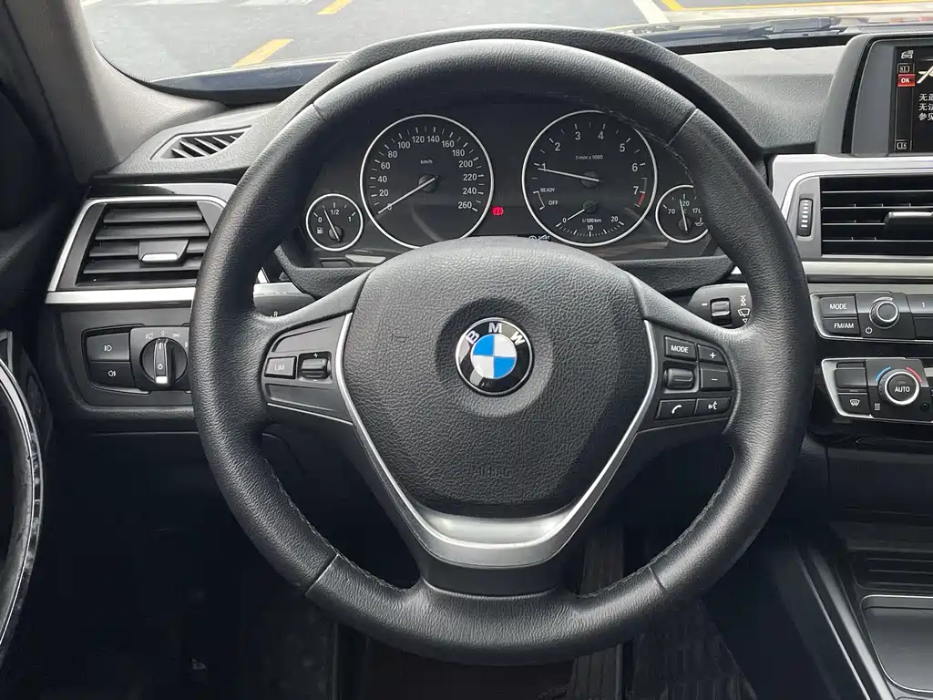 BMW 3 Series — миниатюра 11