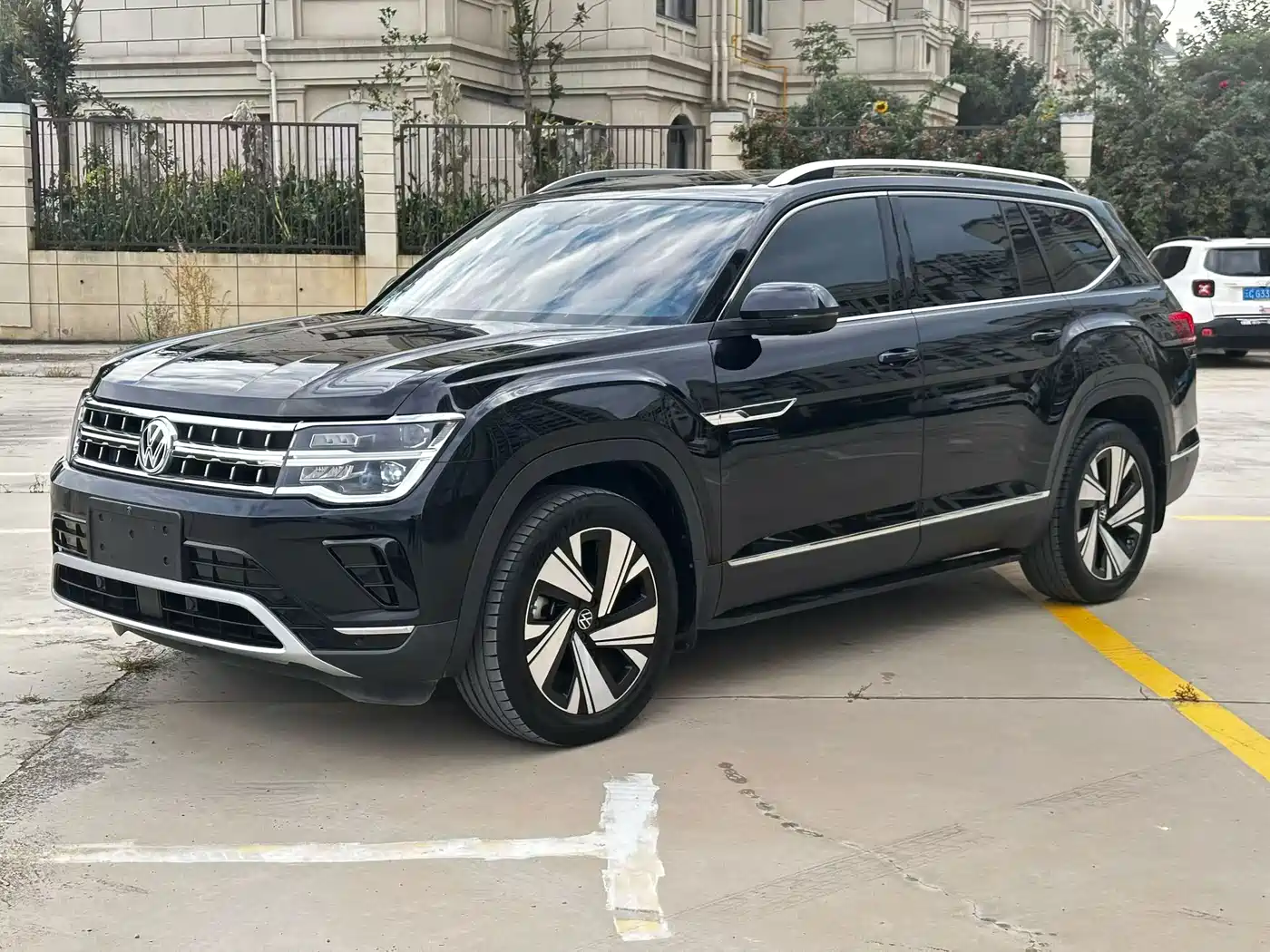 途昂 2023款 380TSI 四驱尊崇豪华版 2023