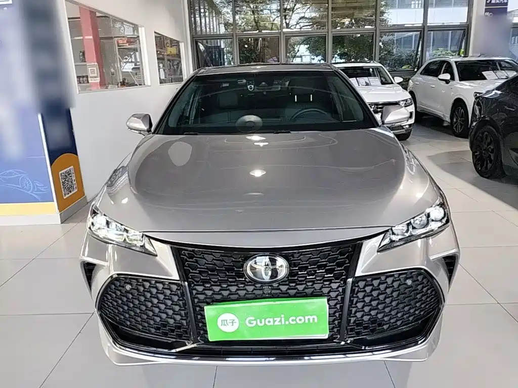 Toyota Avalon — миниатюра 3