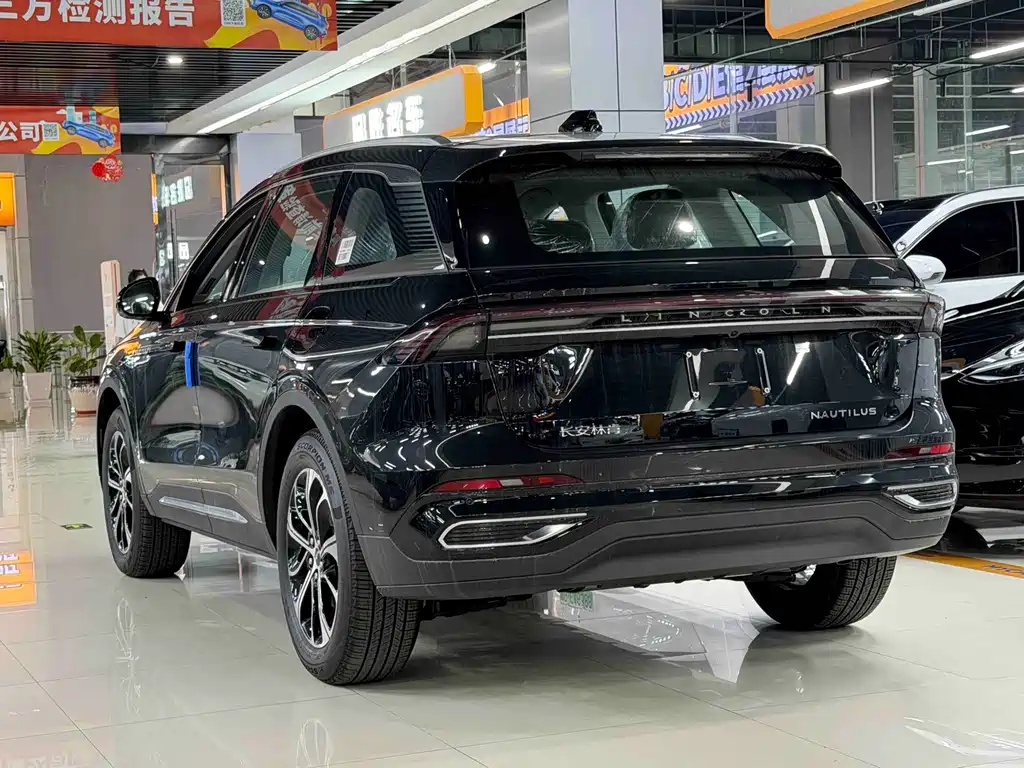 Lincoln Nautilus — миниатюра 4