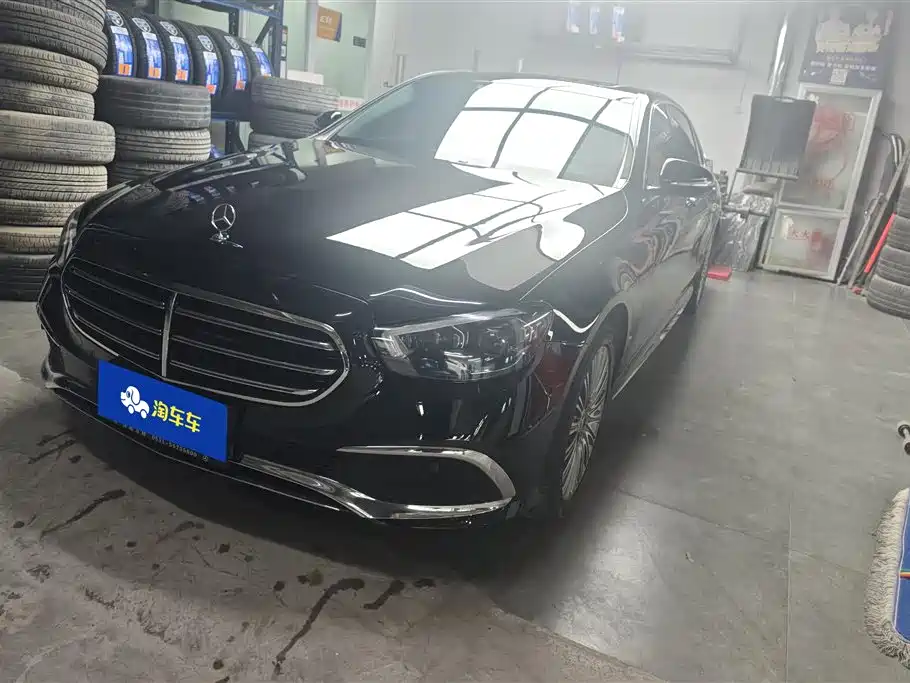 MERCEDES-BENZ E CLASS