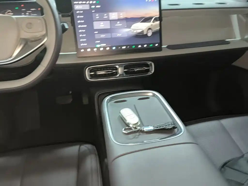 Leapmotor Leapmotor B10 — миниатюра 14