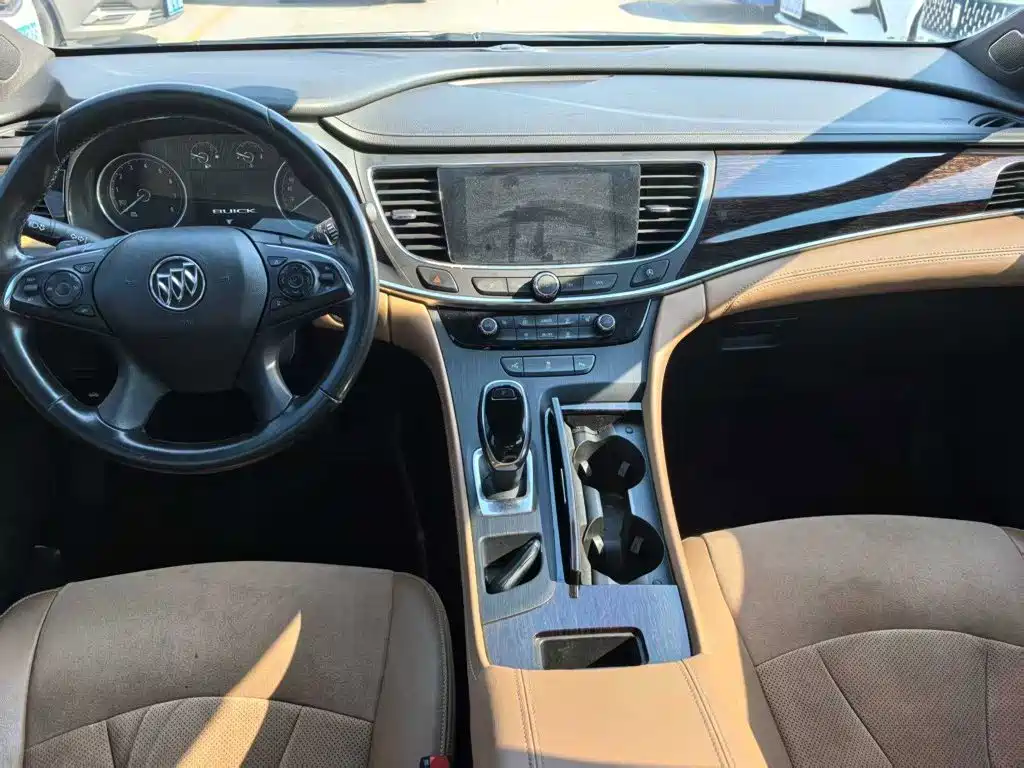 Buick LaCrosse — миниатюра 8