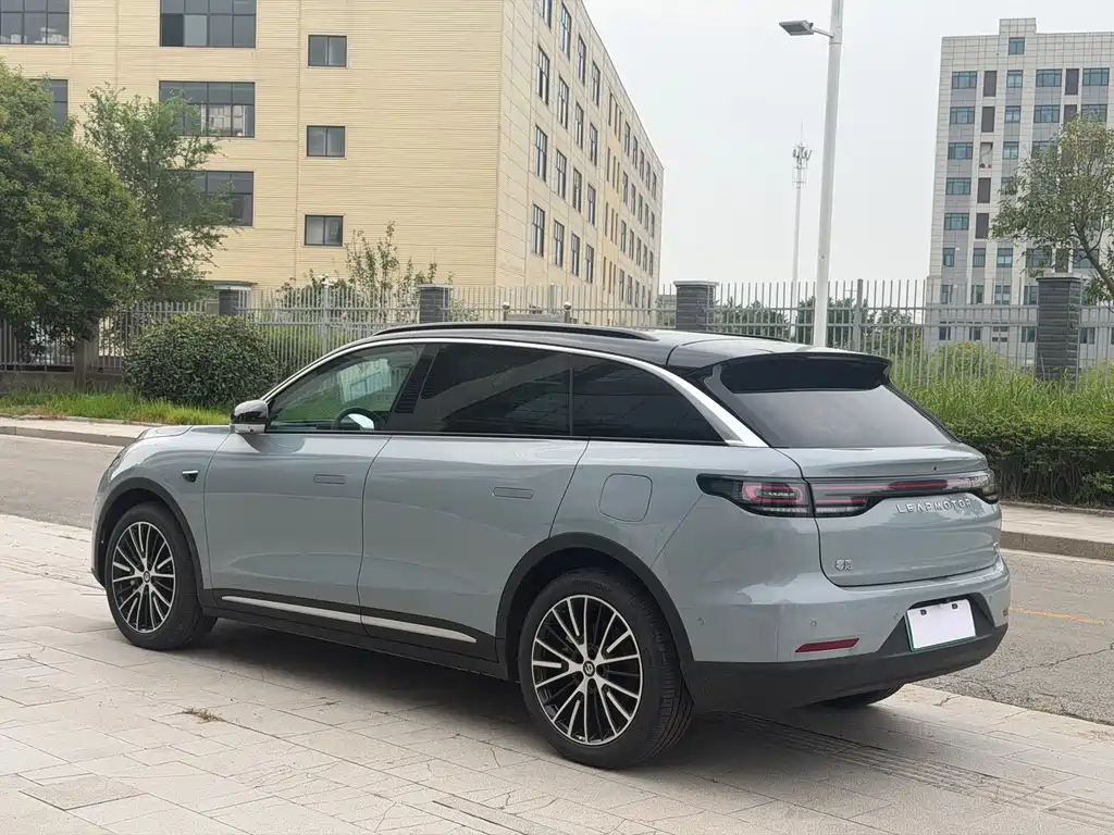 Leapmotor Leapmotor C11 — миниатюра 4