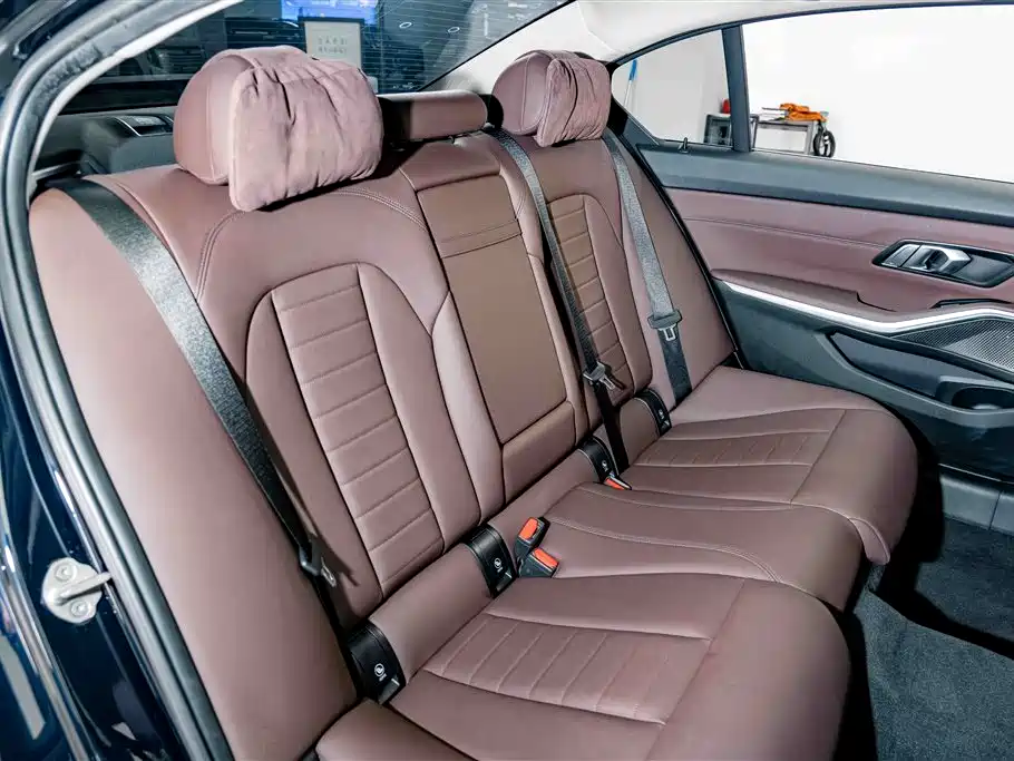 BMW 3 Series — миниатюра 21