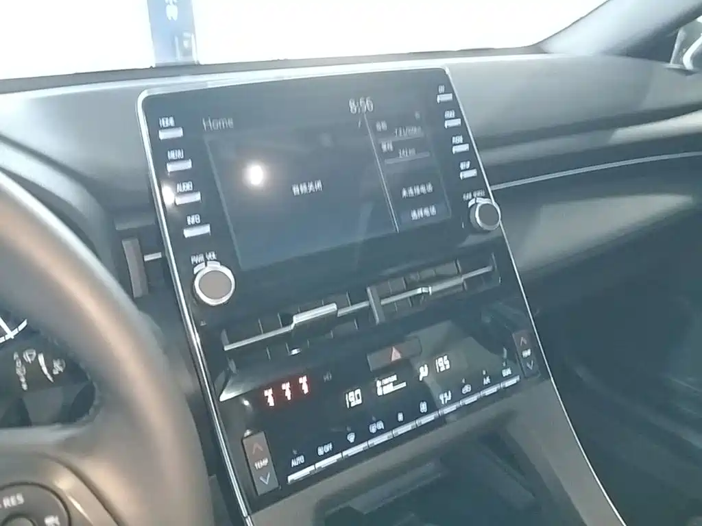 Toyota Avalon — миниатюра 13