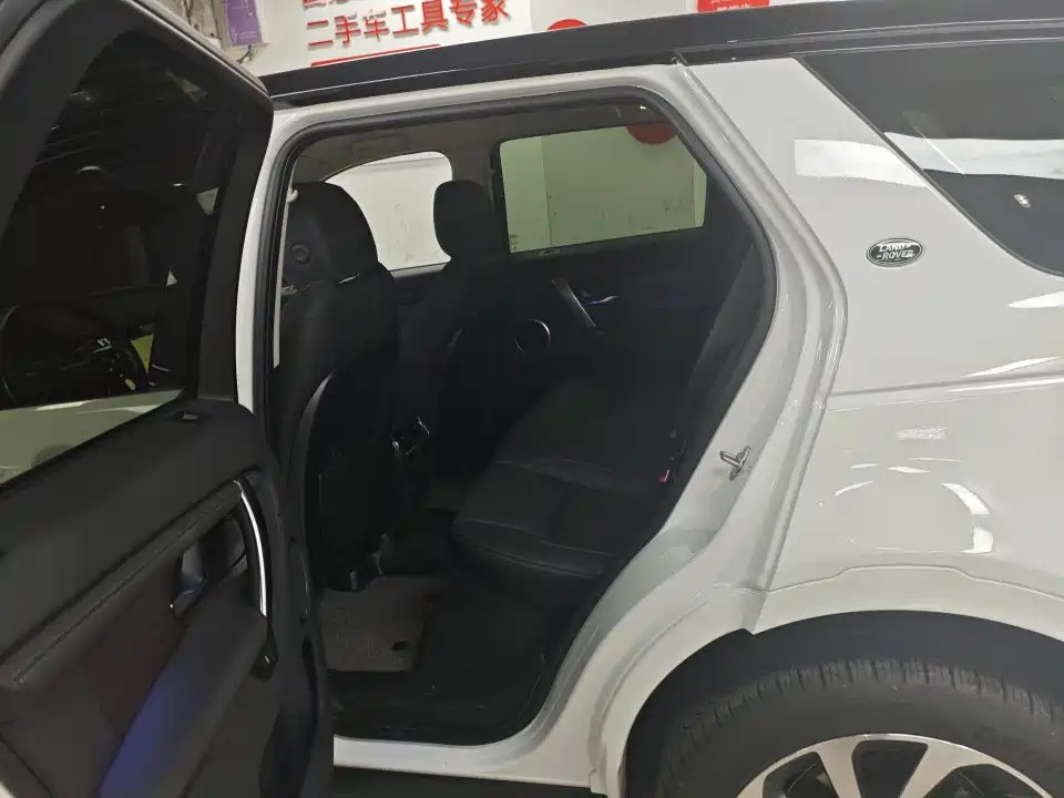 Land Rover Discovery Sport — миниатюра 6