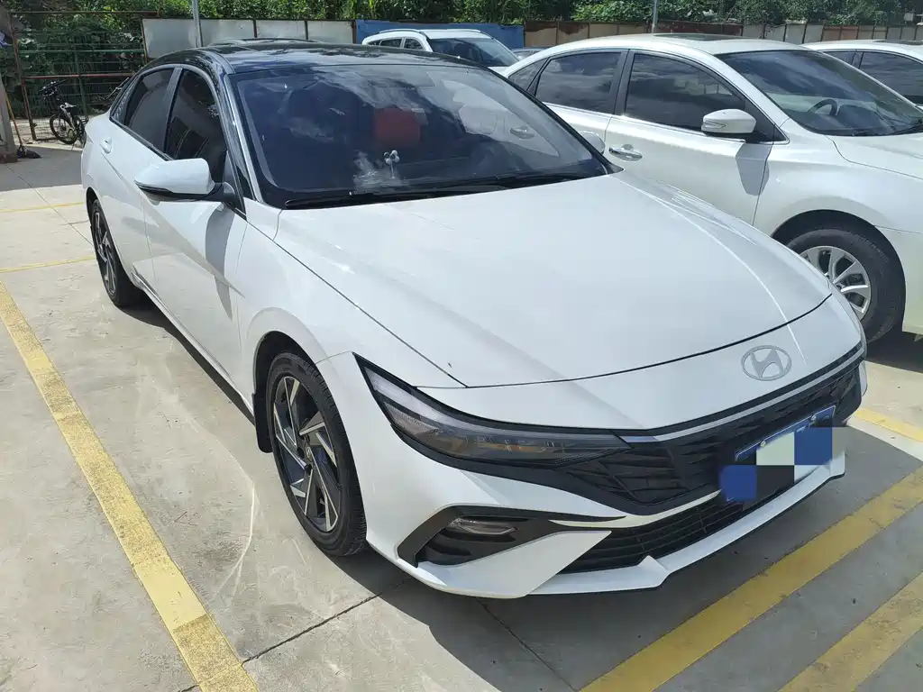 MODERN ELANTRA