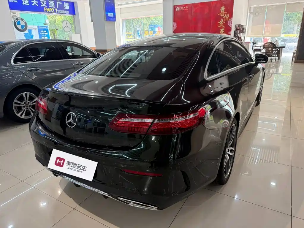 Mercedes-Benz E-Class (Import) — миниатюра 6
