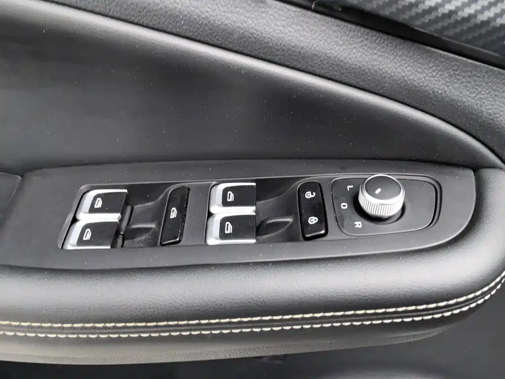 Geely Vision X6 — миниатюра 9
