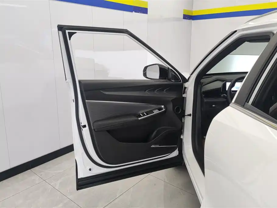 GEELY AUTOMOBILE BOYUE