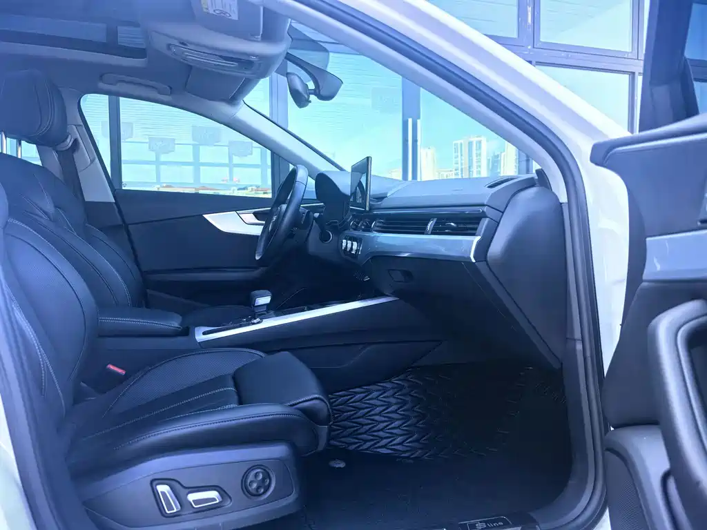 Audi A4L — миниатюра 7