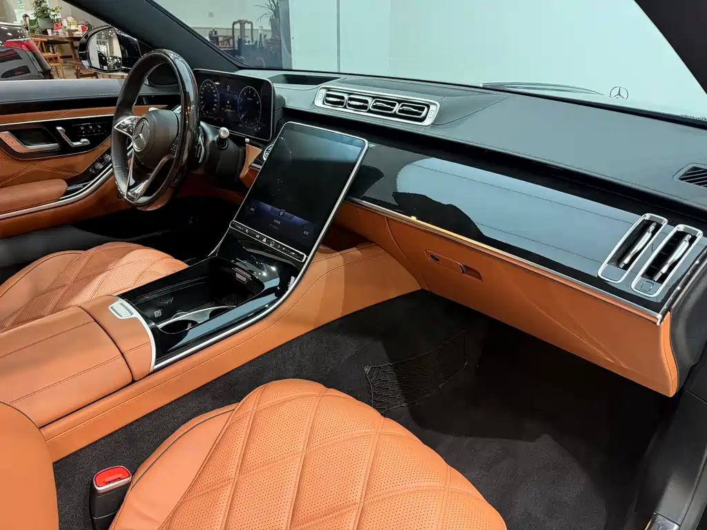 Mercedes-Benz S-Class — миниатюра 7