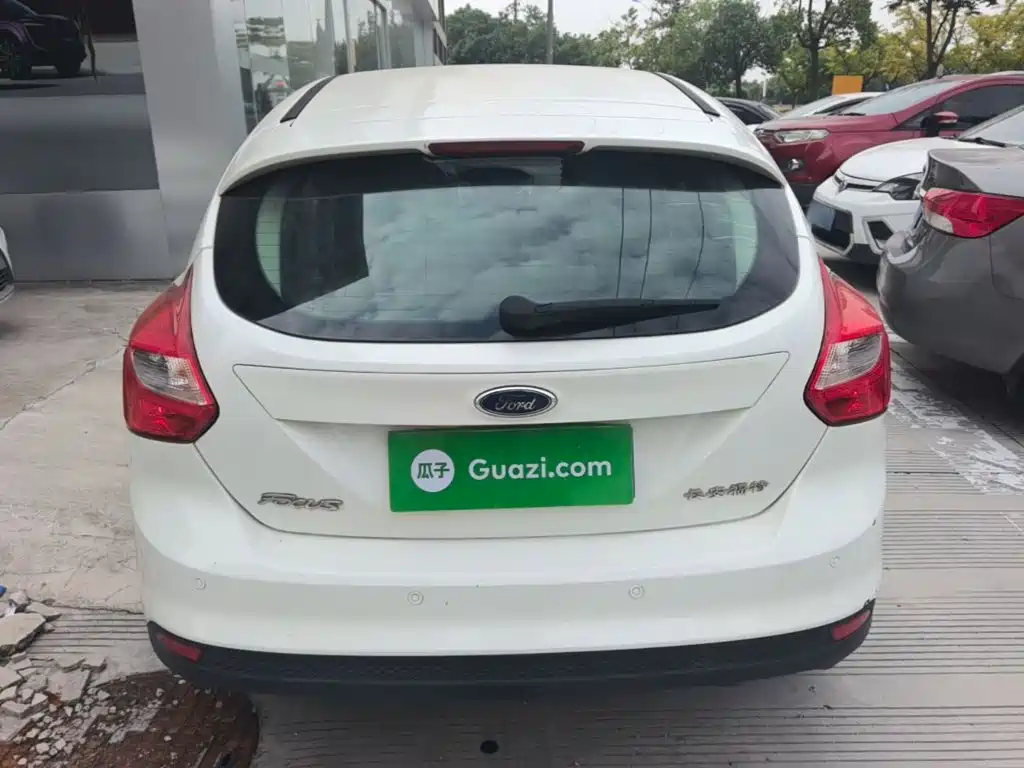 Ford Focus — миниатюра 6