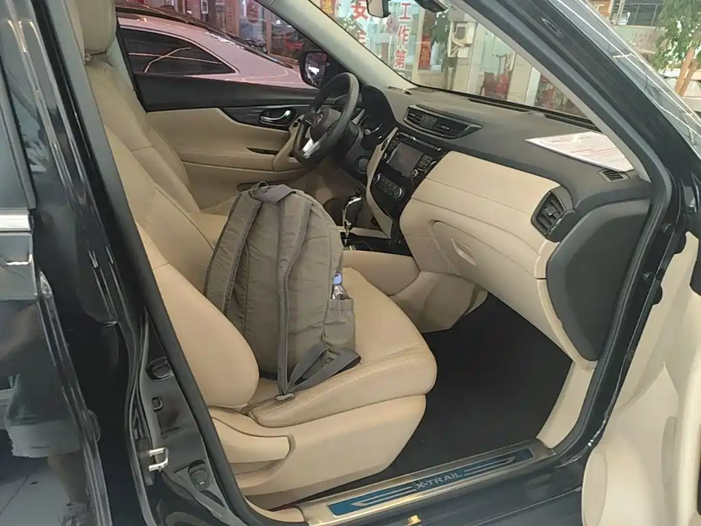 Nissan X-Trail — миниатюра 25
