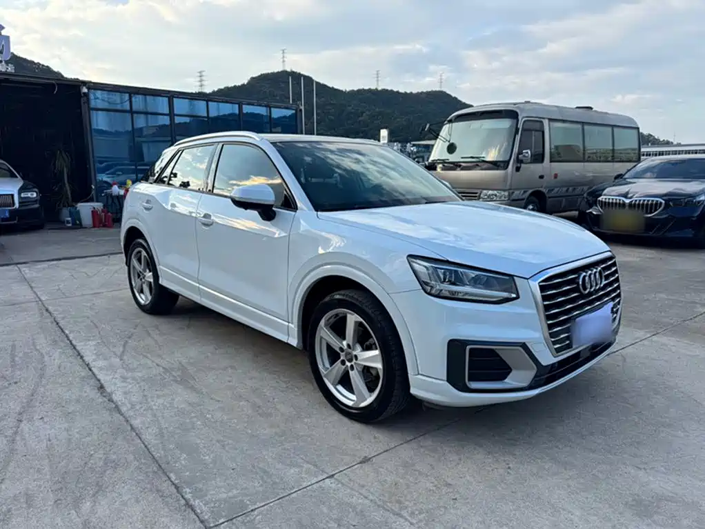 Audi Q2L — миниатюра 4