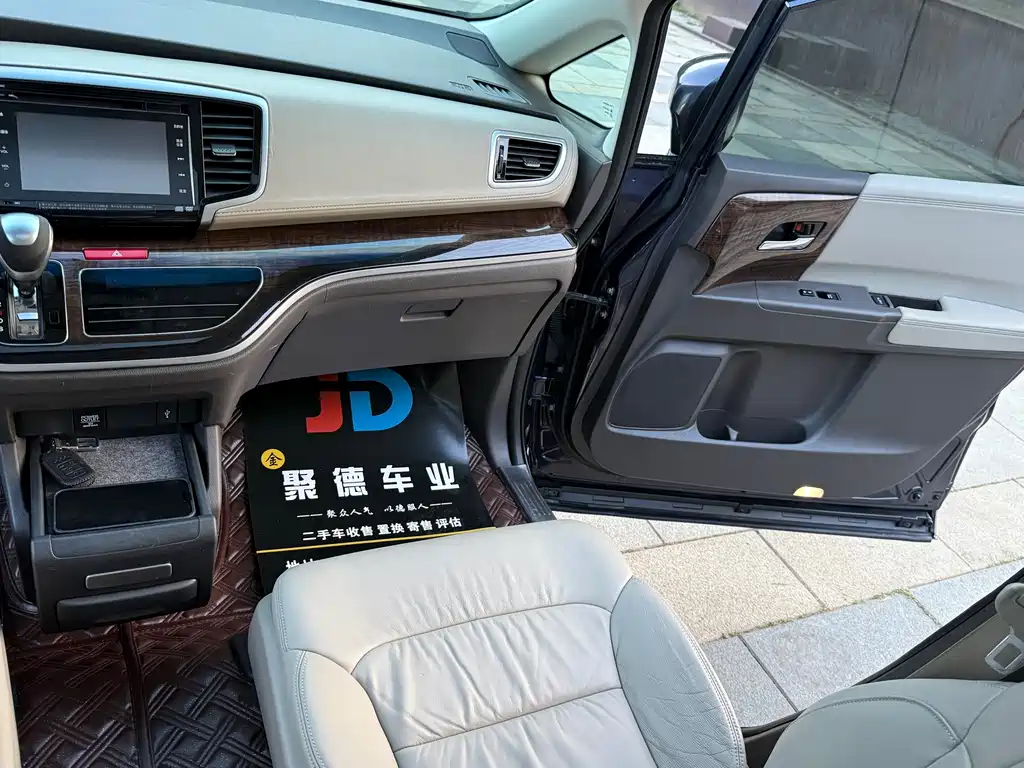 Honda Odyssey — миниатюра 19