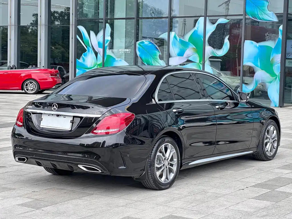 Mercedes-Benz C-Class — миниатюра 9