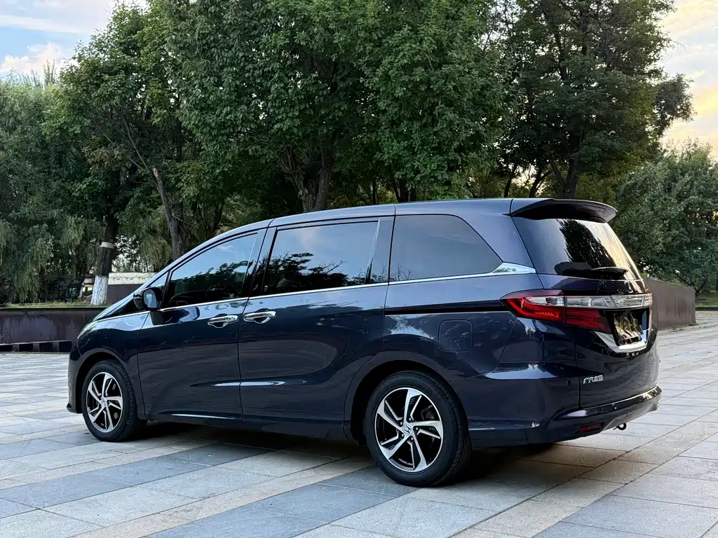 Honda Odyssey — миниатюра 4