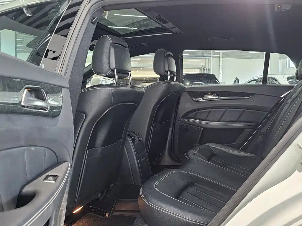 Mercedes-Benz CLS — миниатюра 13