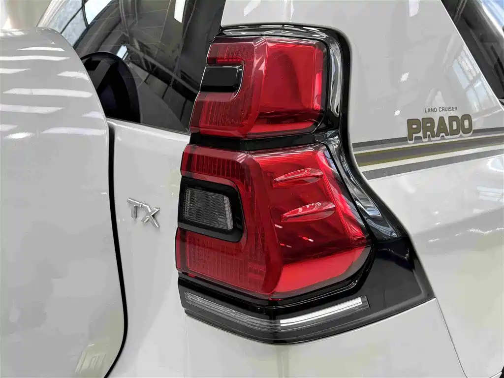 Toyota Prado — миниатюра 17