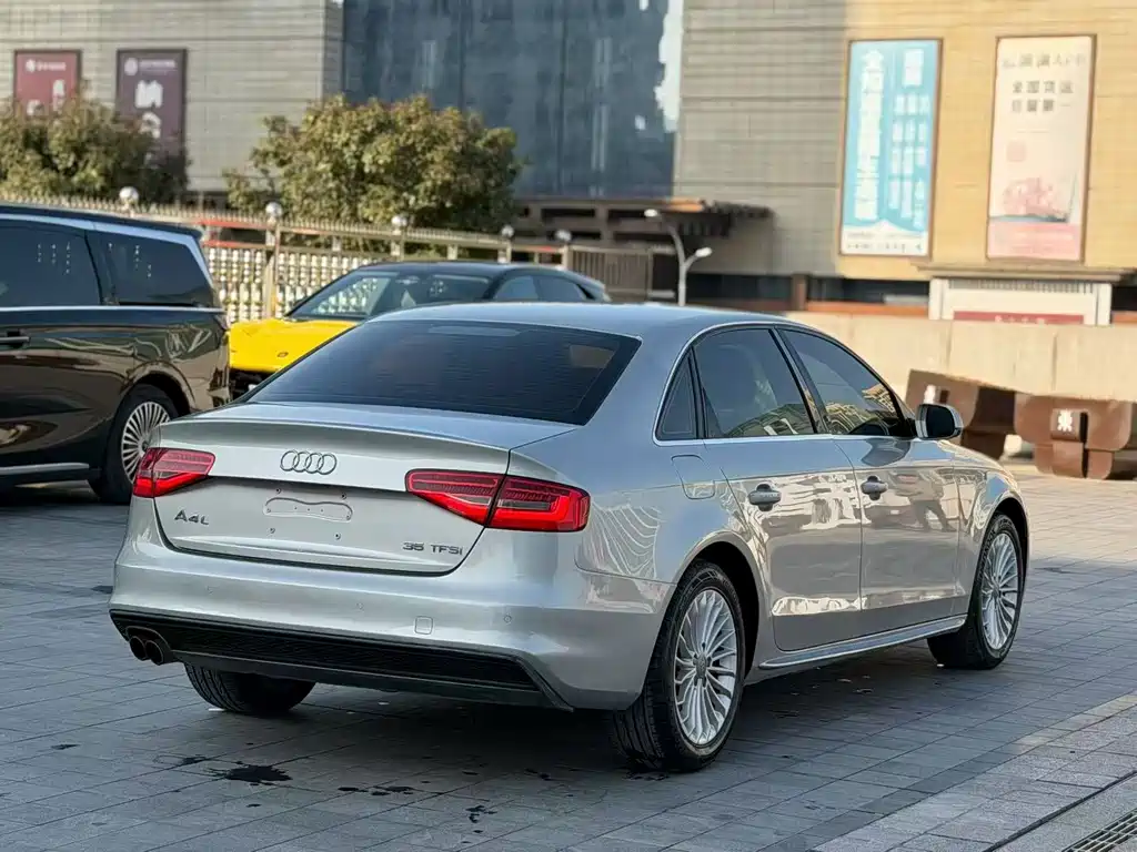 AUDI A4L