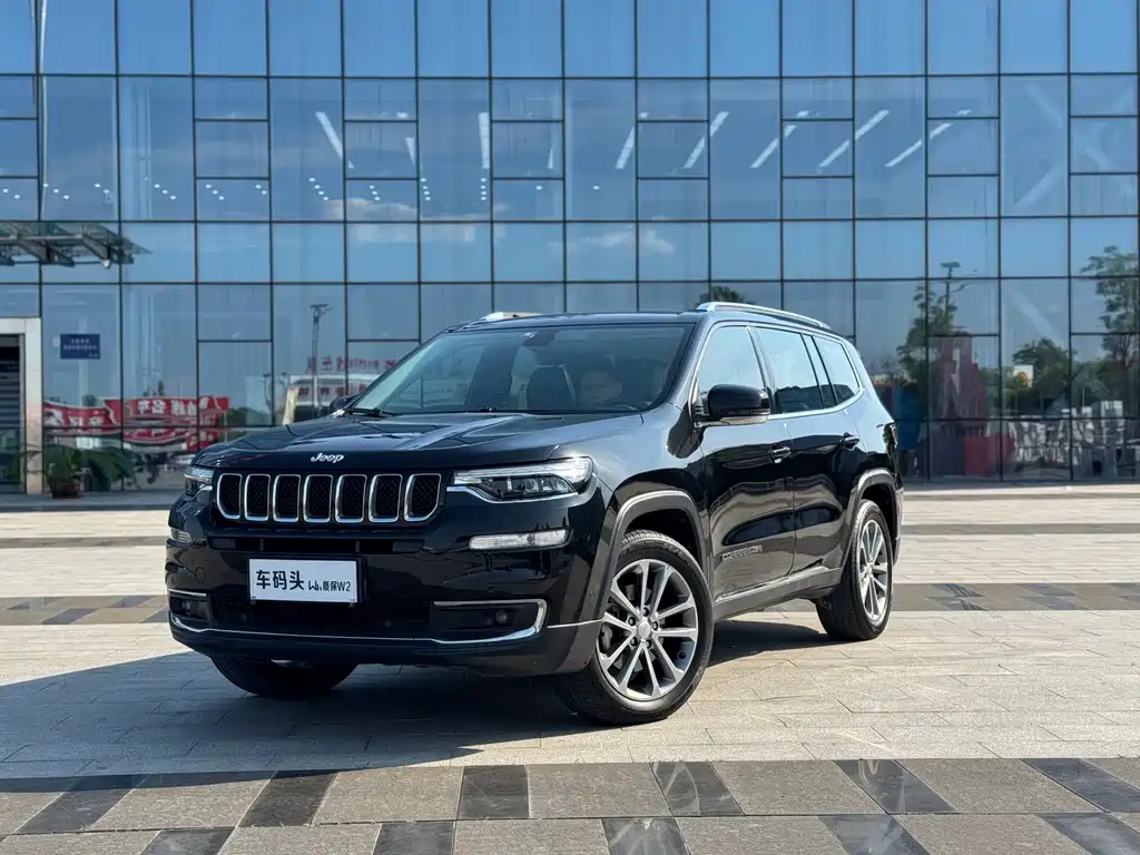 Купить Jeep Commander