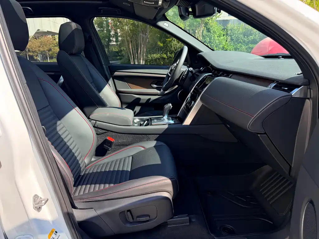 Land Rover Discovery Sport — миниатюра 18