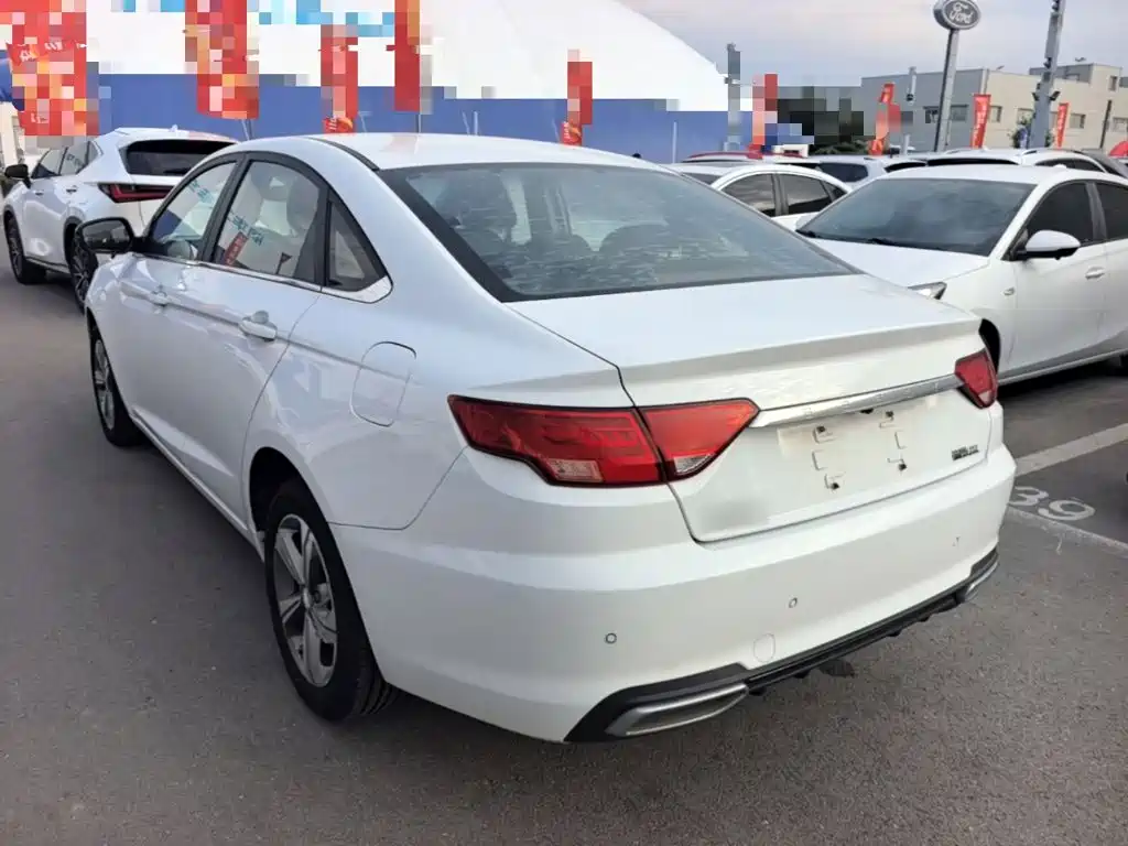 Geely Emgrand GL — миниатюра 5