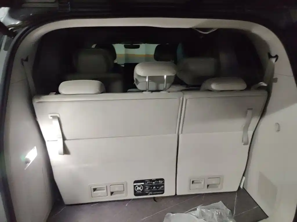 Roewe iMAX8 — миниатюра 15