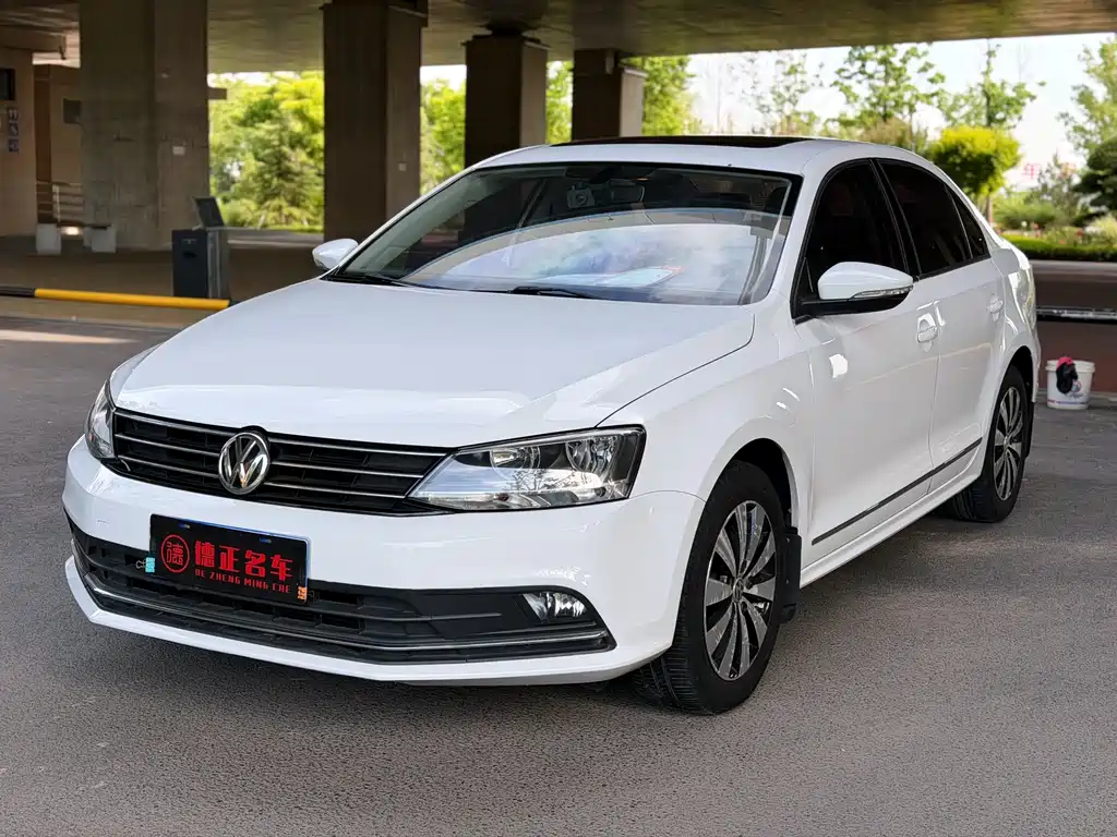 Volkswagen Sagitar 2018