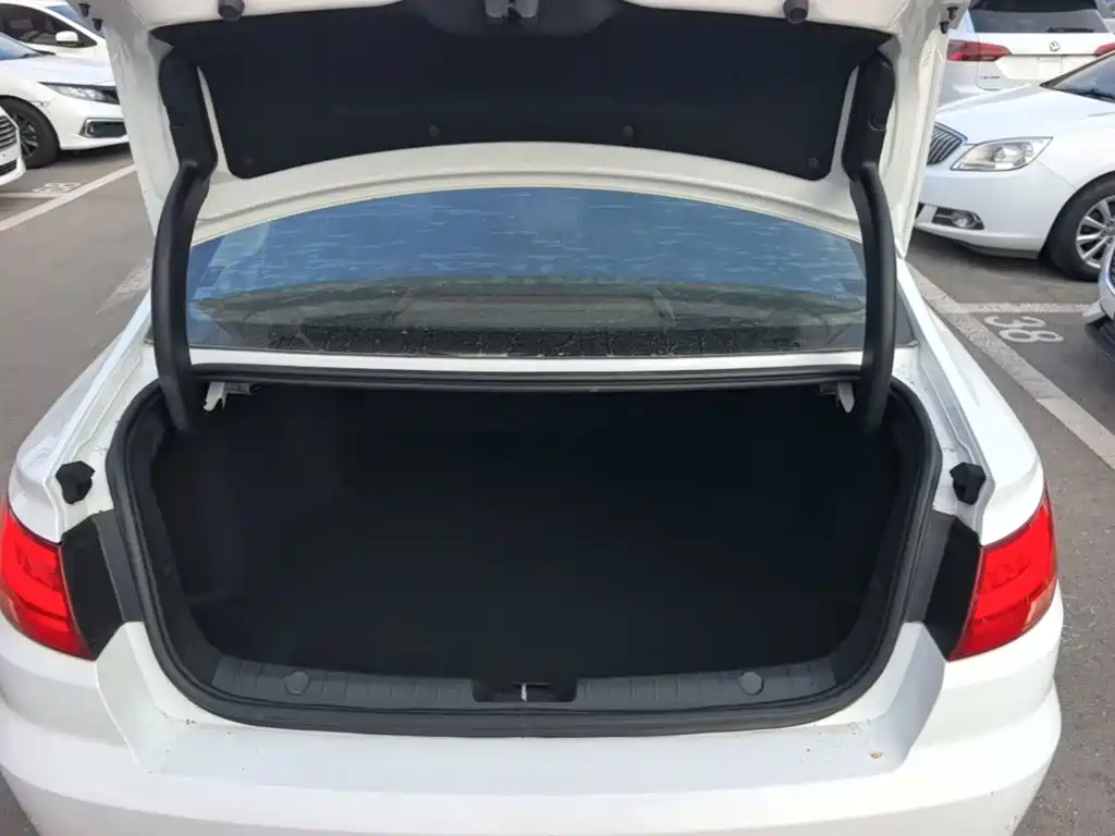 Geely Emgrand GL — миниатюра 19