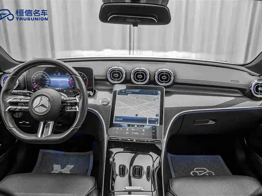 Mercedes-Benz C-Class — миниатюра 13
