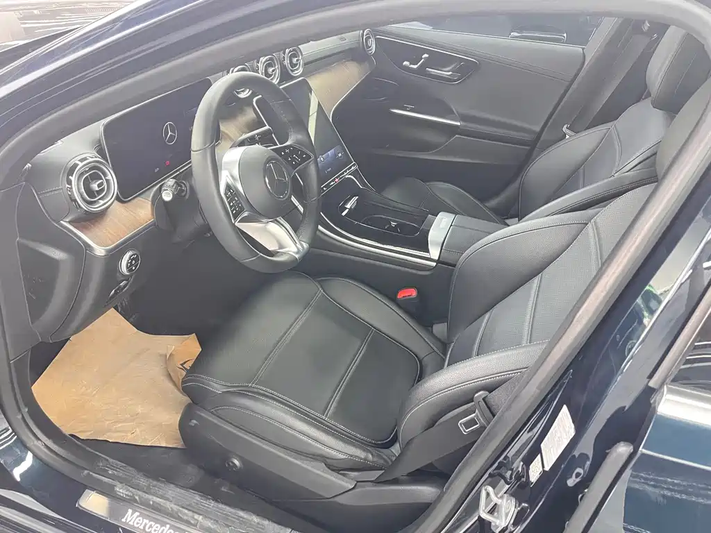Mercedes-Benz C-Class — миниатюра 5