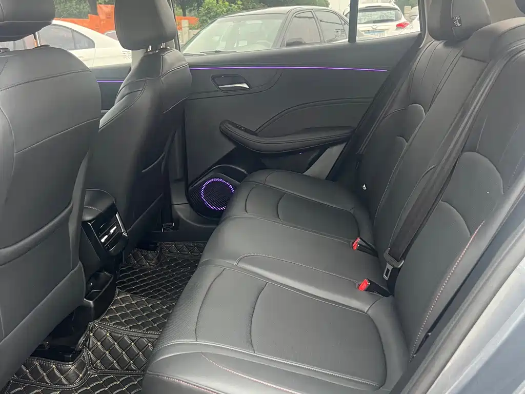 Roewe i5 — миниатюра 8