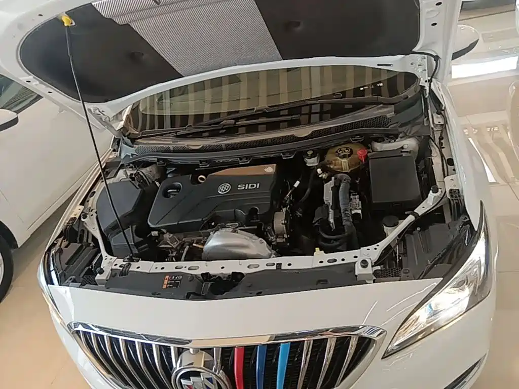 Buick Verano — миниатюра 20
