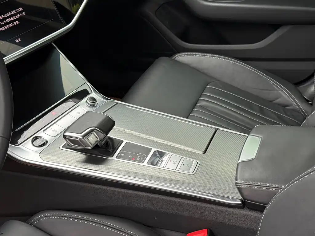Audi A6L — миниатюра 12