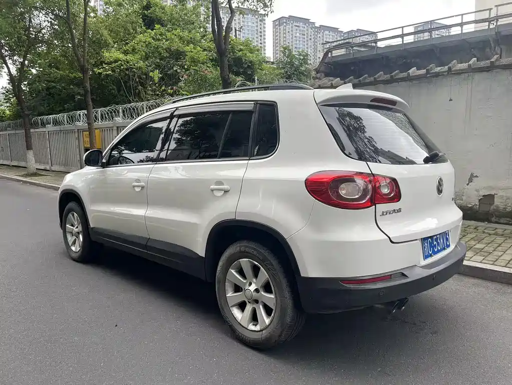 Volkswagen Tiguan — миниатюра 3